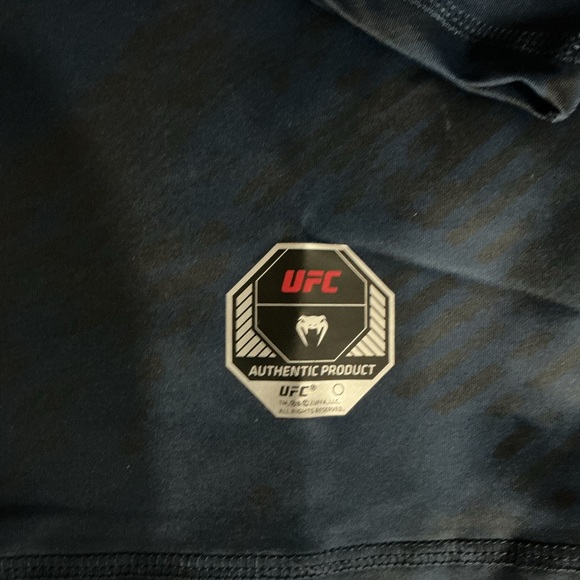 UFC Men’s Fusion Venus Authentic Fight Week Long Sleeve Rash guard Oceanic Blue - Picture 5 of 11